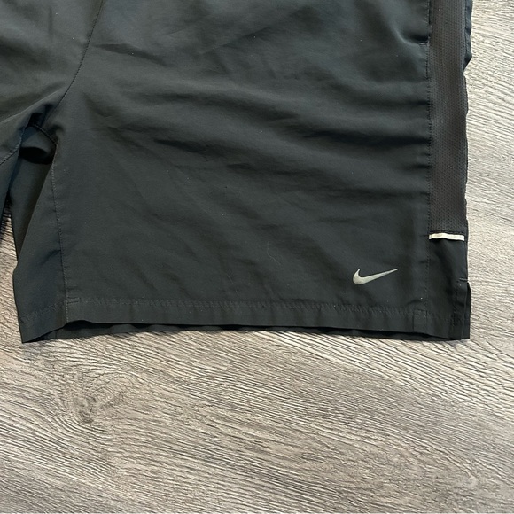 Nike Dri-Fit Black Athletic Shorts - Picture 3 of 5